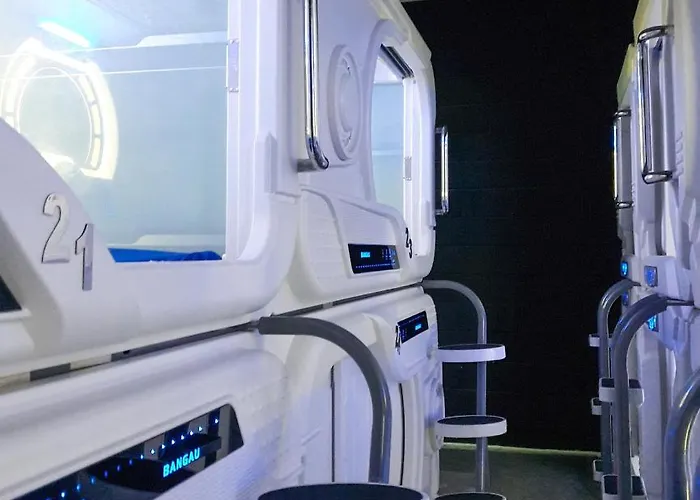 Bangau - Short Term Rest Area Capsule Hotel