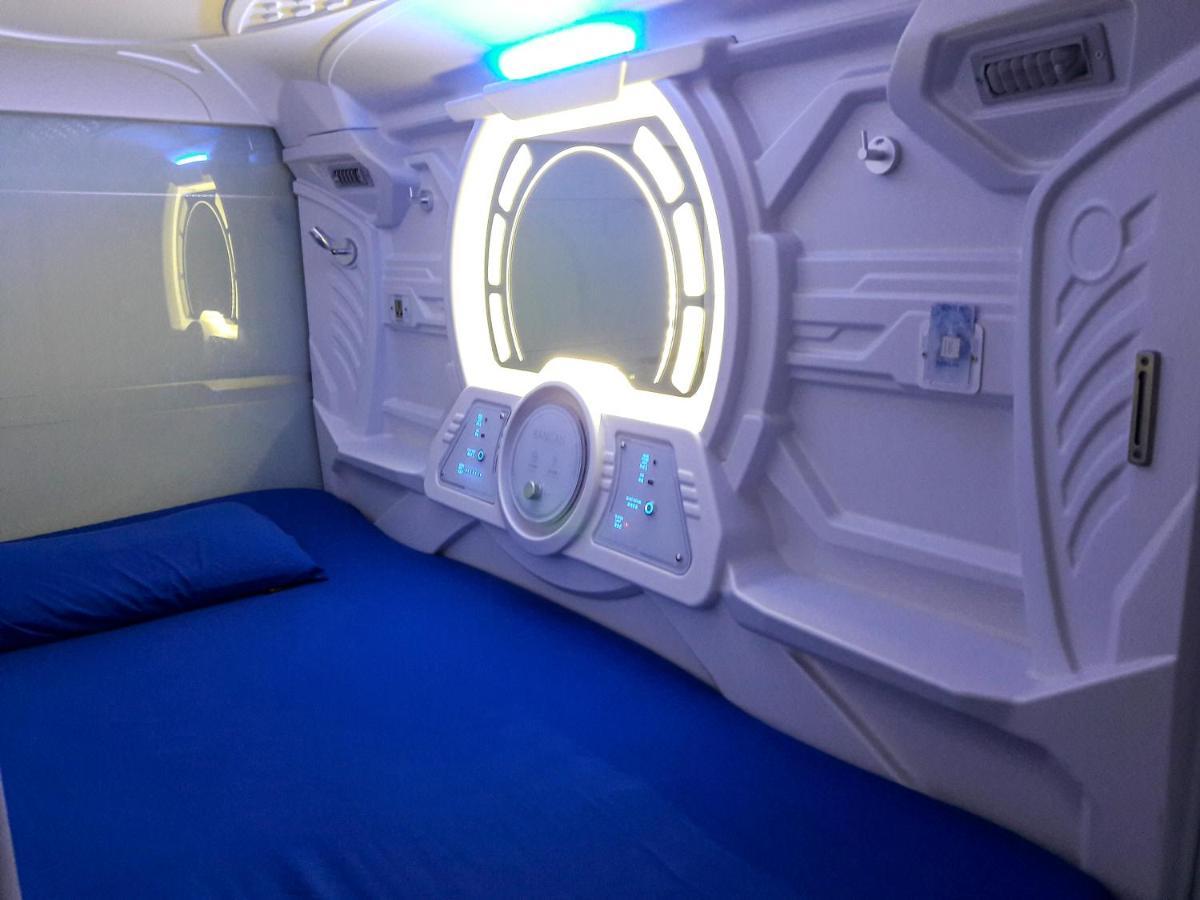 Capsule hotel Bangau - Short Term Rest Area Capsule