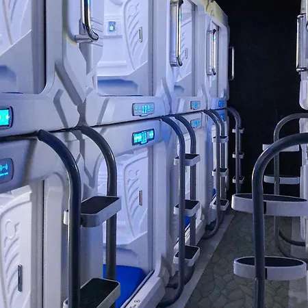 Bangau - Short Term Rest Area Capsule Hotel Sepang Exterior photo